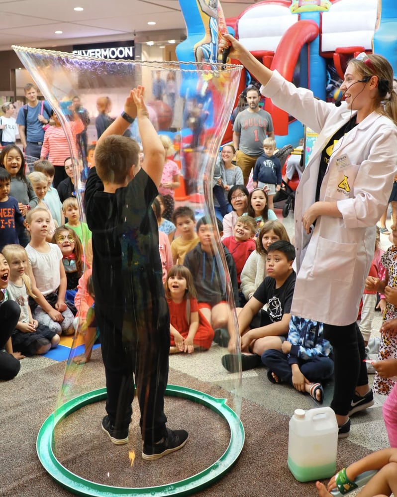 Nanogirl scientist performing live science show